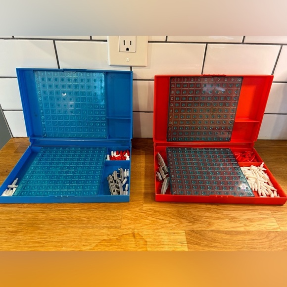 Other - Retro throwback battleship game with all the pieces